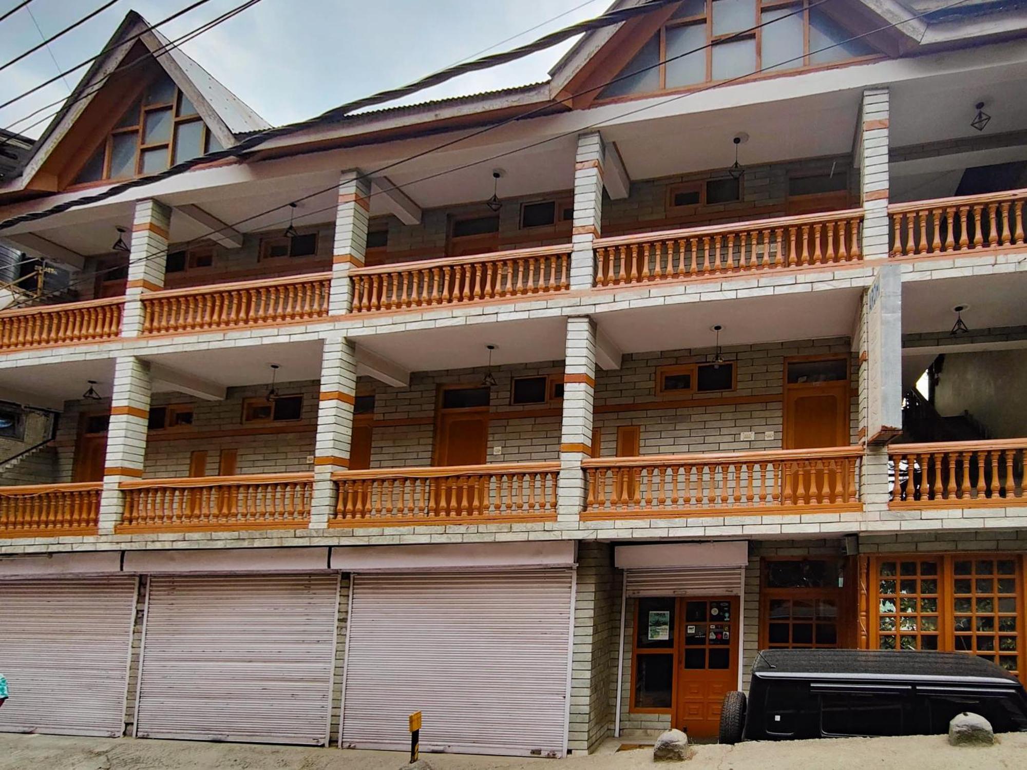 Hotel Arohi Vashist Luaran gambar