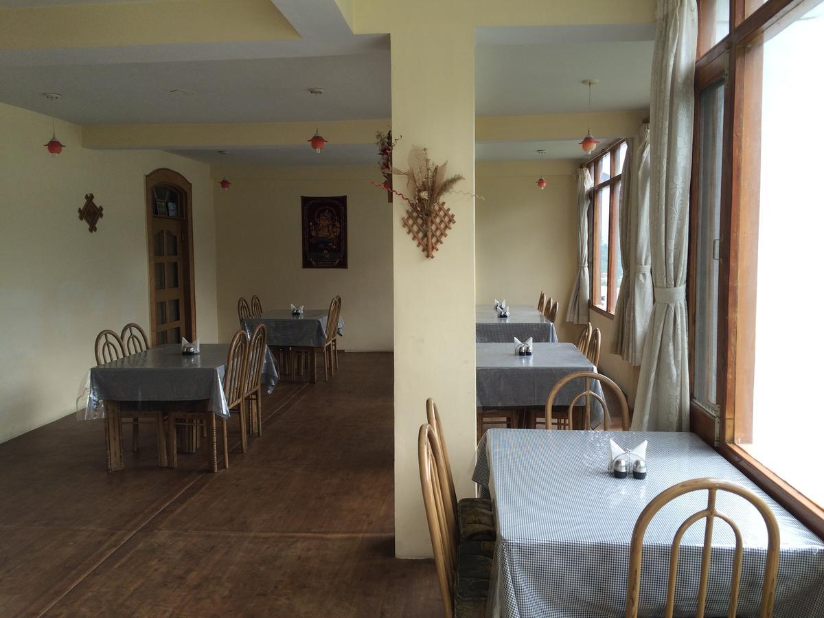 Hotel Arohi Vashist Luaran gambar