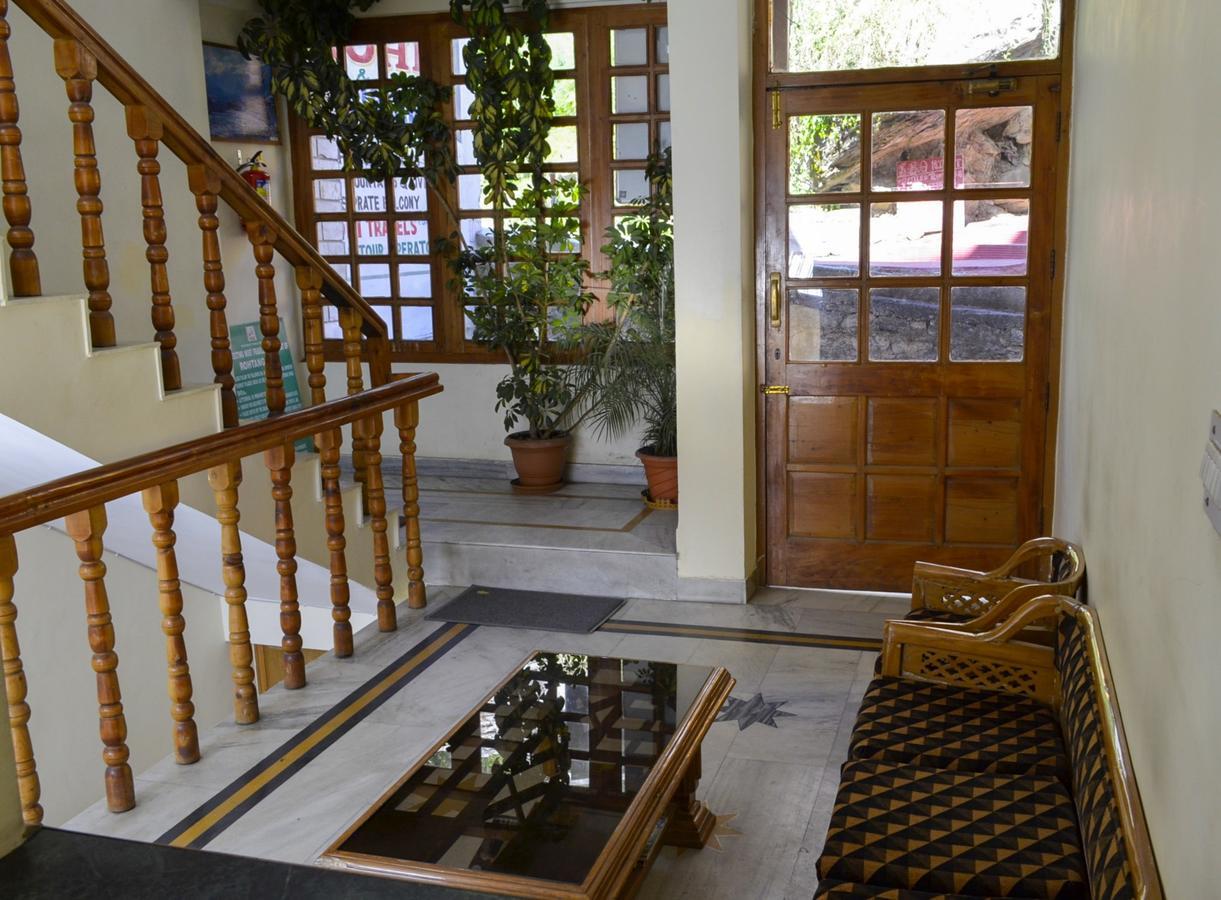 Hotel Arohi Vashist Luaran gambar