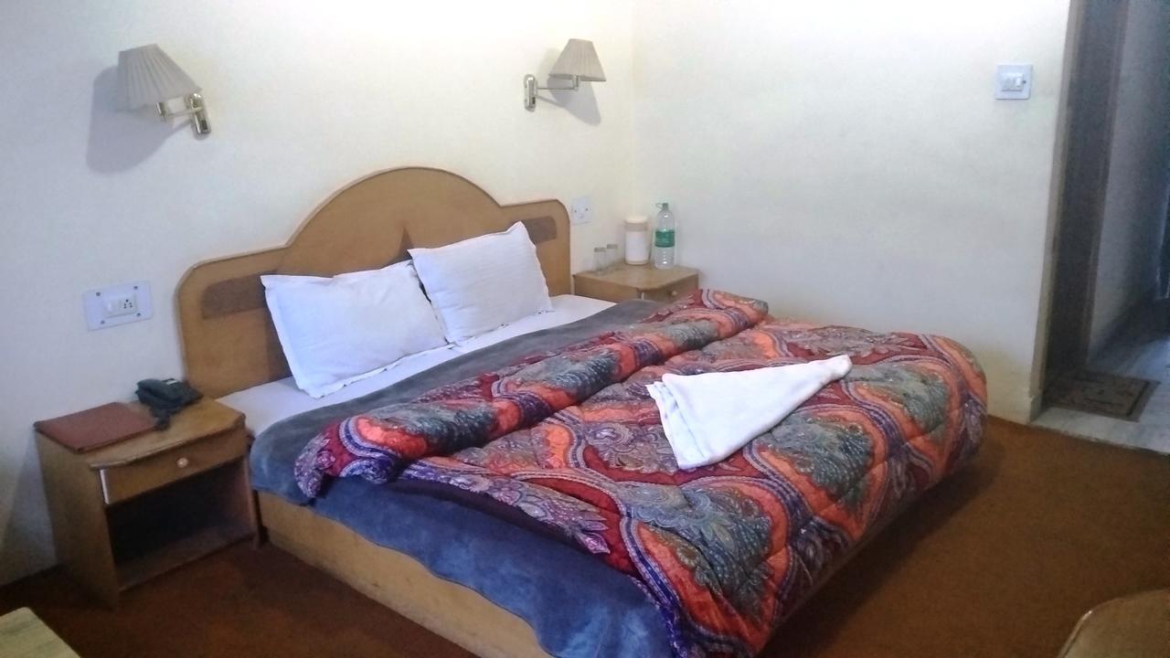 Hotel Arohi Vashist Luaran gambar